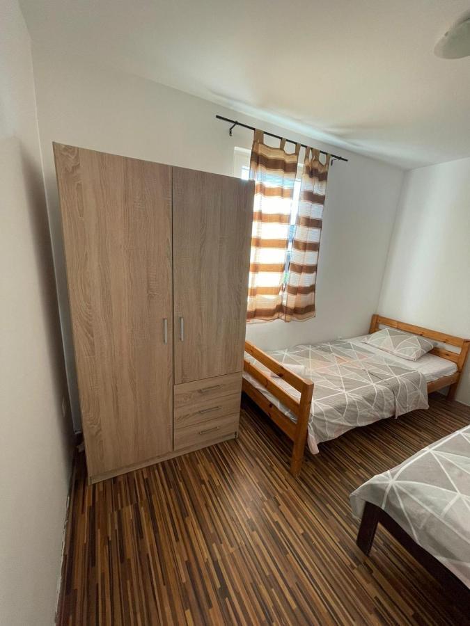 Apartment Ground Floor With Parking Erny PUY 외부 사진