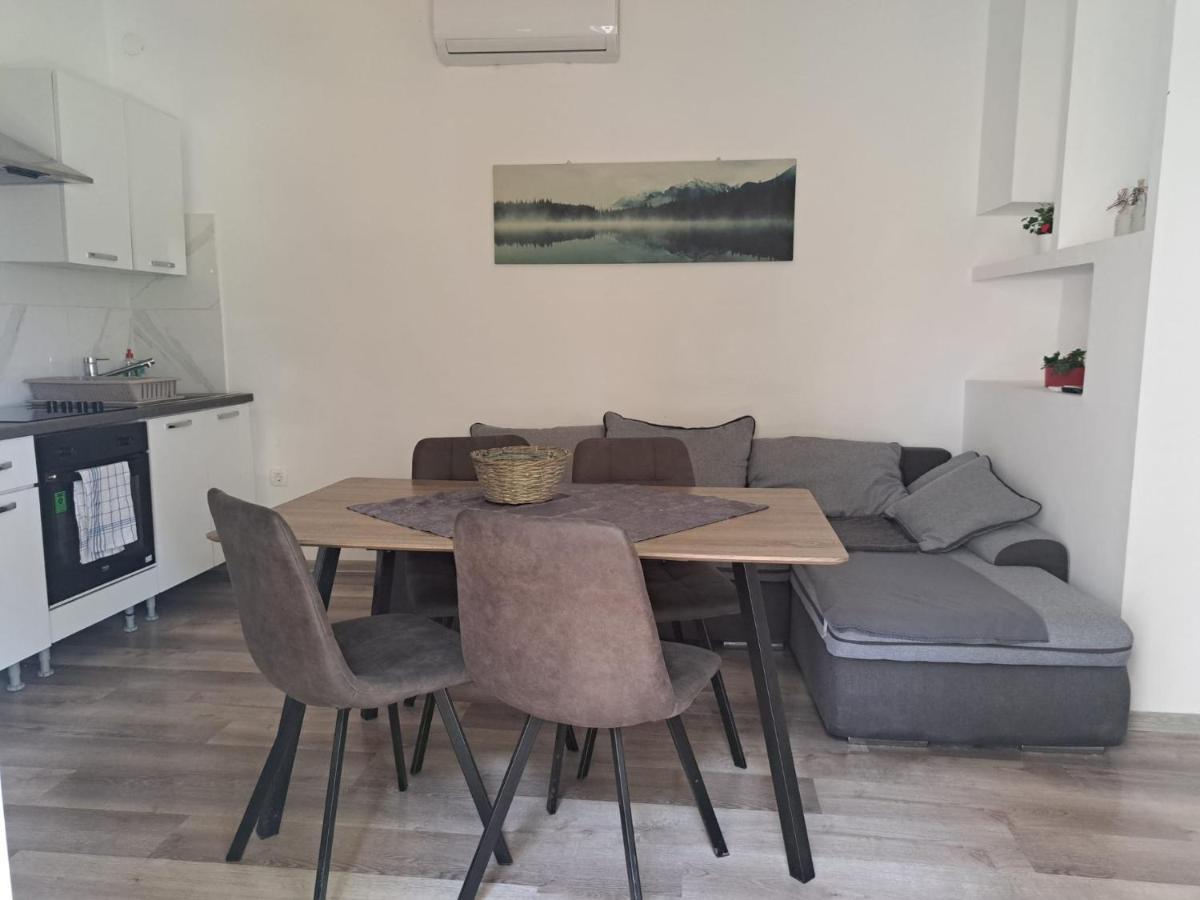 Apartment Ground Floor With Parking Erny PUY 외부 사진