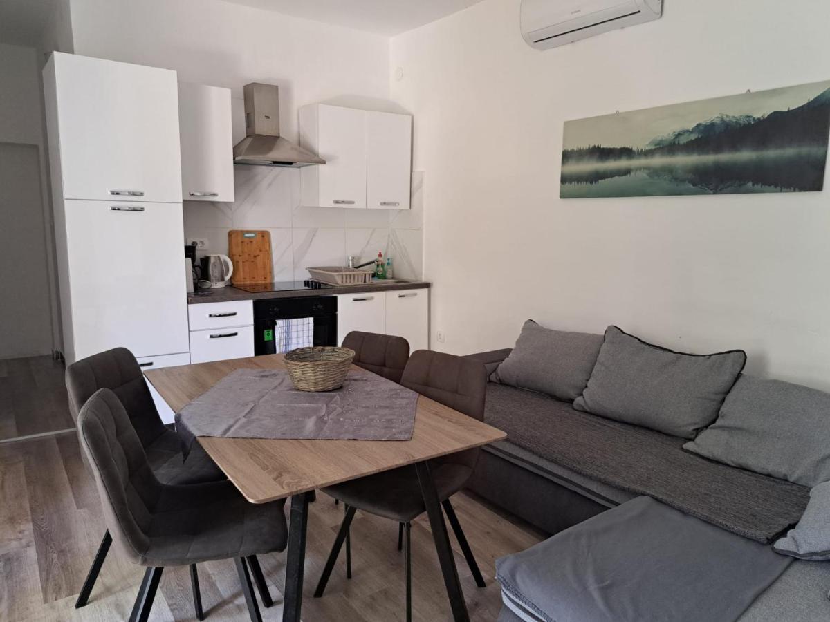 Apartment Ground Floor With Parking Erny PUY 외부 사진