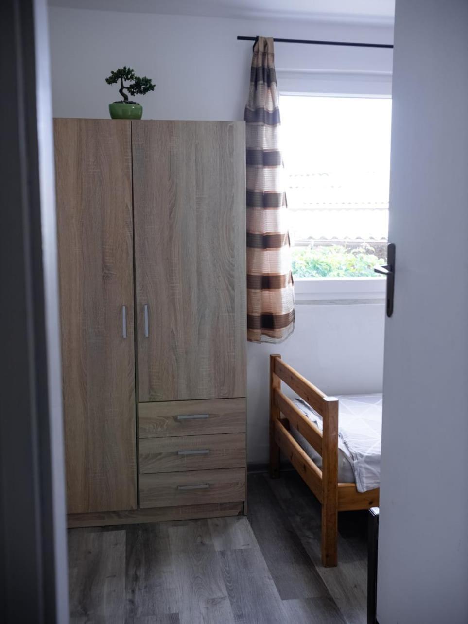Apartment Ground Floor With Parking Erny PUY 외부 사진